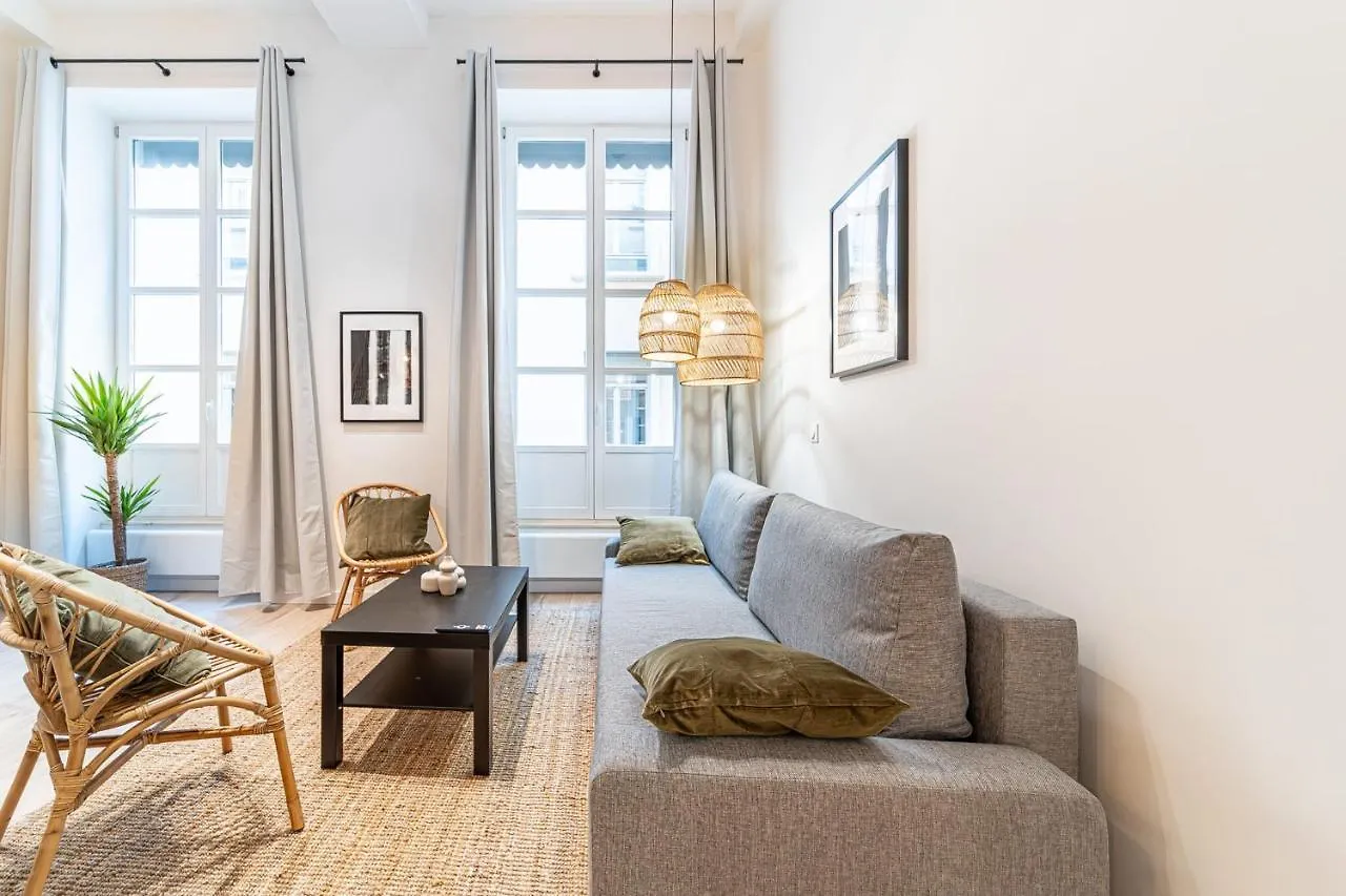 Les Suites De L'Opera - Apartment Nina For 6 People Lyon